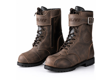 Touring Boots vs Racing Boots: Which Is Right for You?